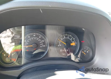 2015 Jeep Patriot Sport z USA, uszkodzony, nr VIN 1C4NJPBB8FD115571